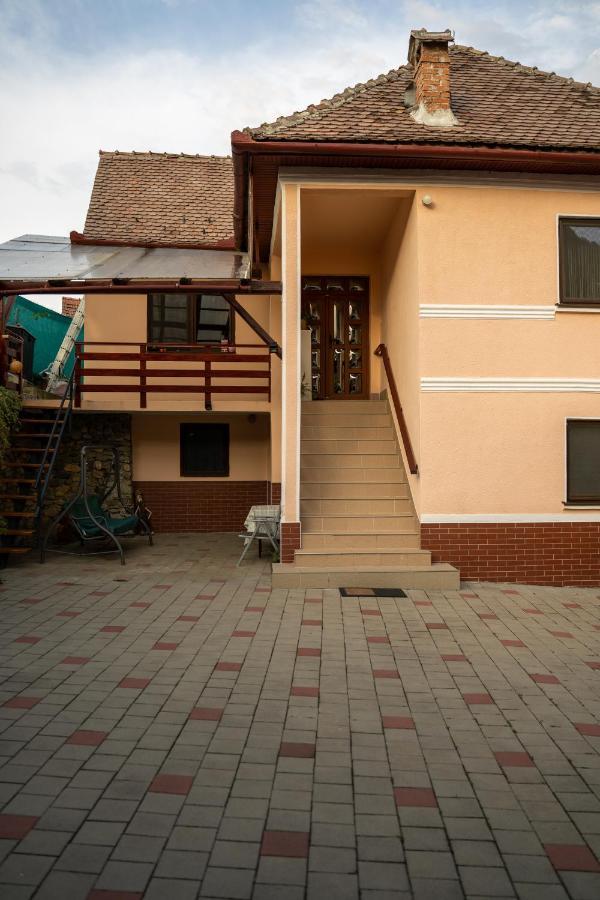 Apartament Panoramic La Casa In Comuna Răşinari Dış mekan fotoğraf